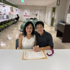 那覇市役所での婚姻届提出当日｜ST WEDDING