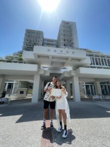 那覇市役所での入籍手続き、当日の記念写真