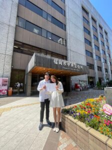 福岡中央区役所での婚姻届提出当日｜ST WEDDING