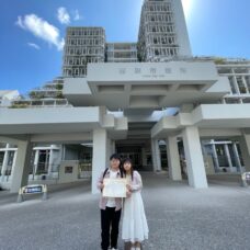 那覇市役所での婚姻届提出当日｜ST WEDDING