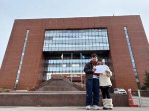 函館市役所での婚姻届提出手続きの様子｜ST WEDDING