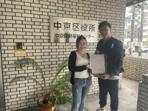 京都にて入籍を果たしたお二人の記念撮影