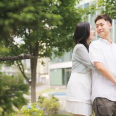 札幌中央区の街並みで撮影した記念フォト｜ST WEDDING